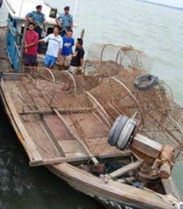 Kapal ikan ilegal Malaysia di Karimun